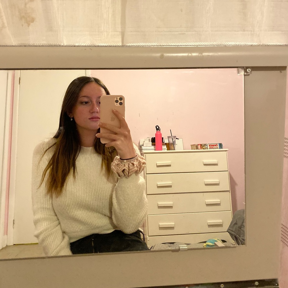Meet your Posher, Alexandra